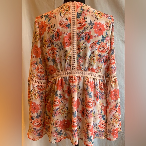 Gorgeous boho floral shirt NEW - Picture 5 of 7